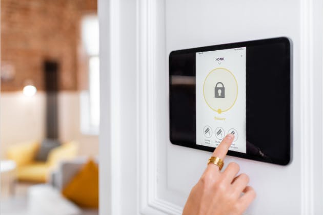 Wired vs Wireless Alarm Systems: Which is Best for Your Home?