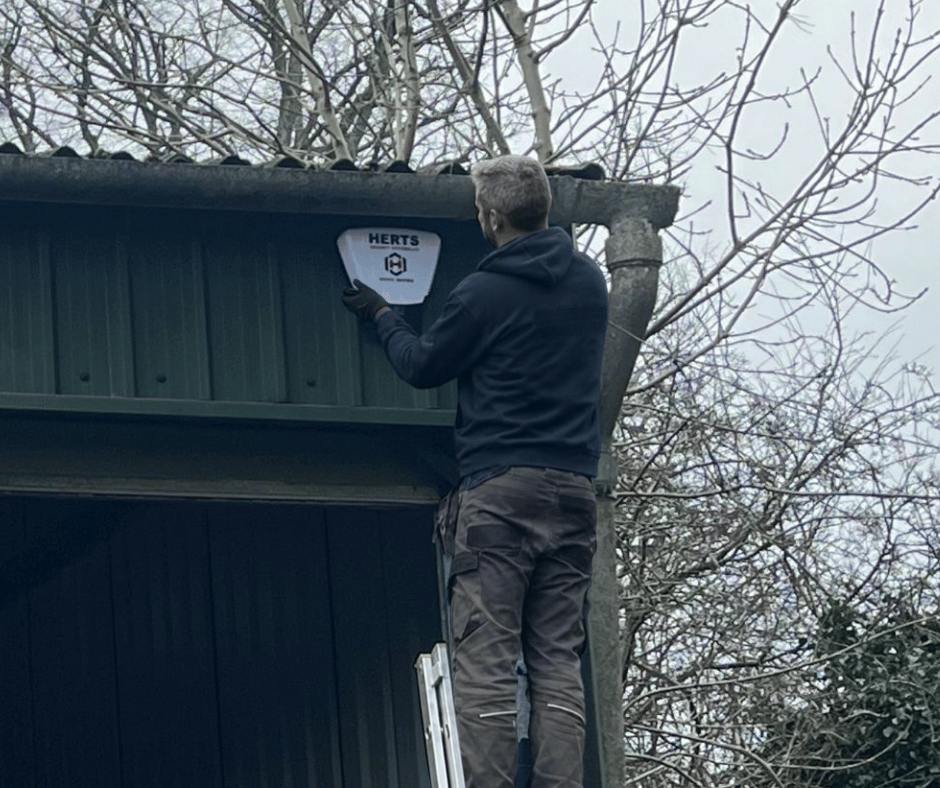 From Cobwebs to Connectivity: What an Alarm Service Really Involves